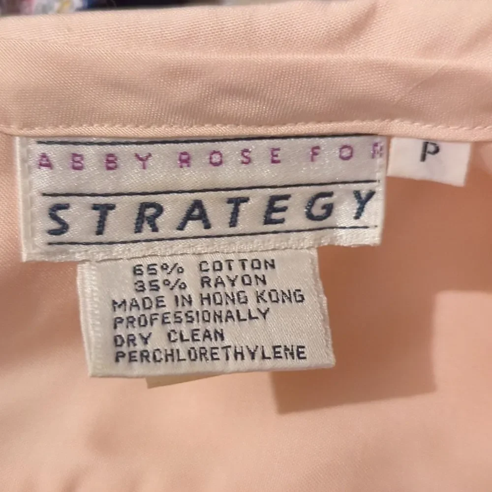Women's vintage pink knit‎ embroidered sweater